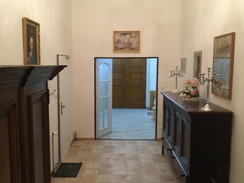 Bynovecky Zamecek Hotel Luaran gambar