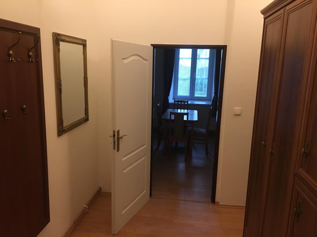 Bynovecky Zamecek Hotel Luaran gambar